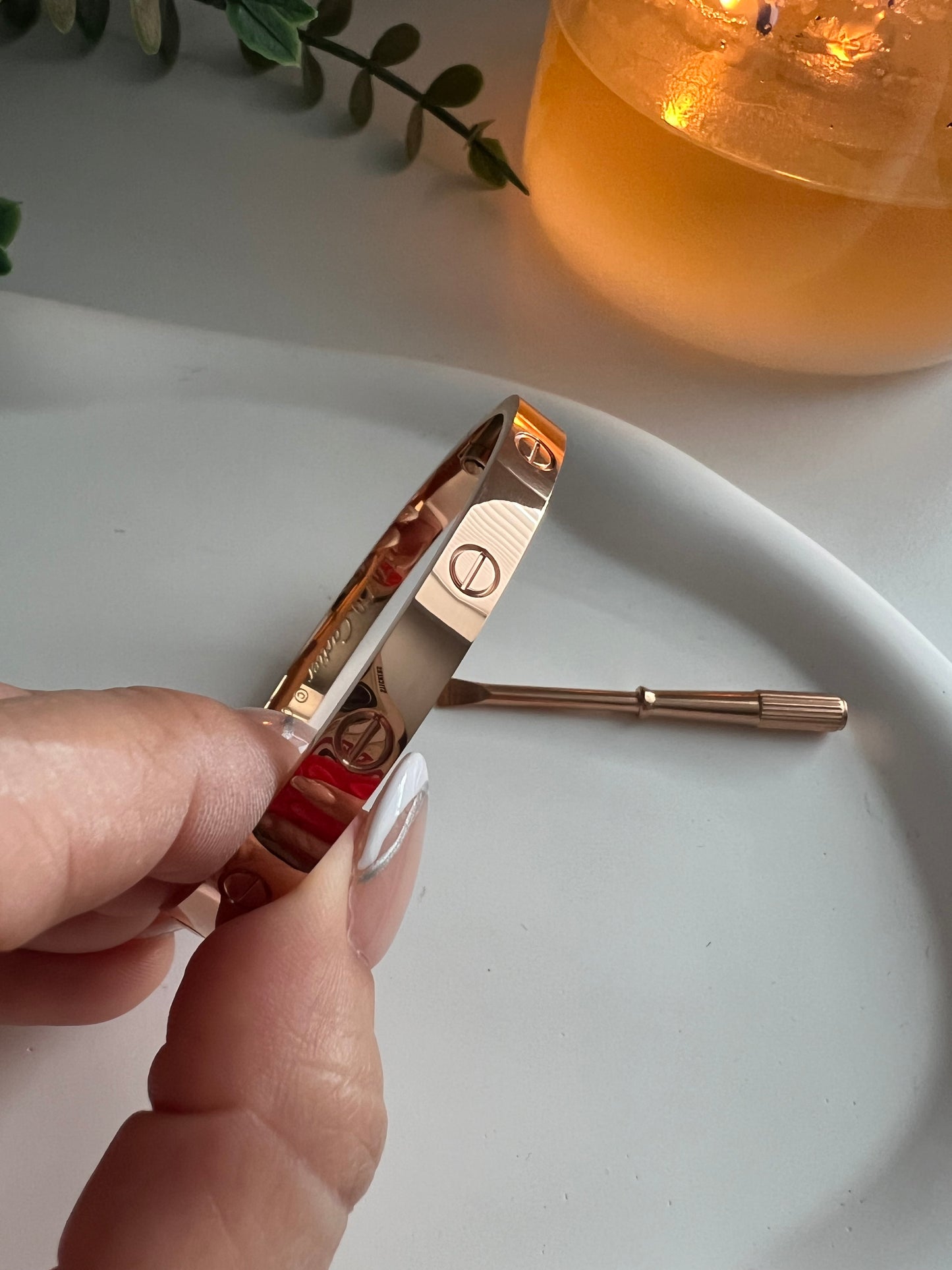 PLAIN ROSE GOLD LOVE BRACELET