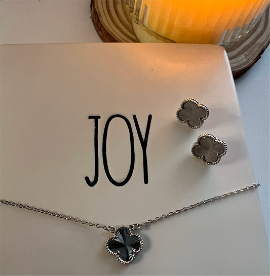 SET 2 PIECES SILVER CLOVER (NECKLAGE AND EARRING)