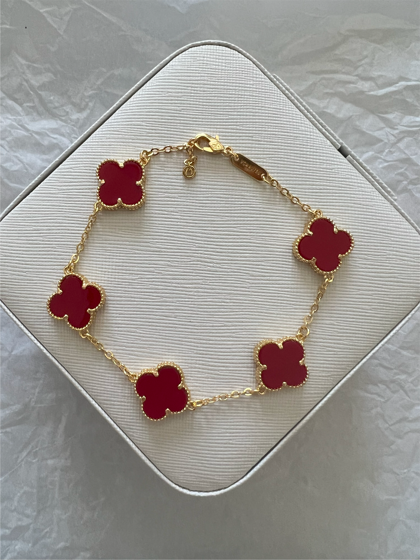 RED WITH STONE CLOVER BRACELET