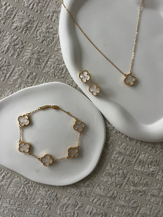 SET CLOVER Mother Pearl (bracelet + necklace + earrings)