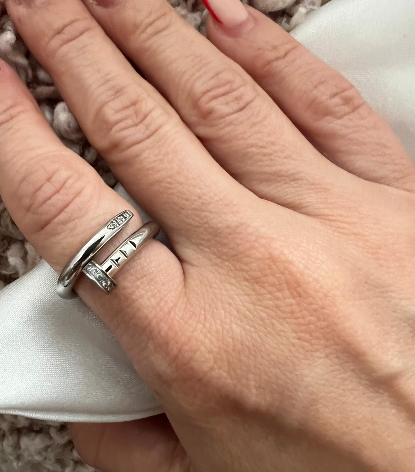 Nail with Stone Ring