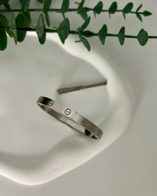 LOVE SILVER PLAIN BRACELET