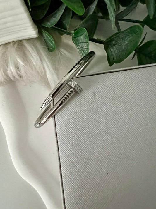 Set silver 2 bracelets (nail + clover)