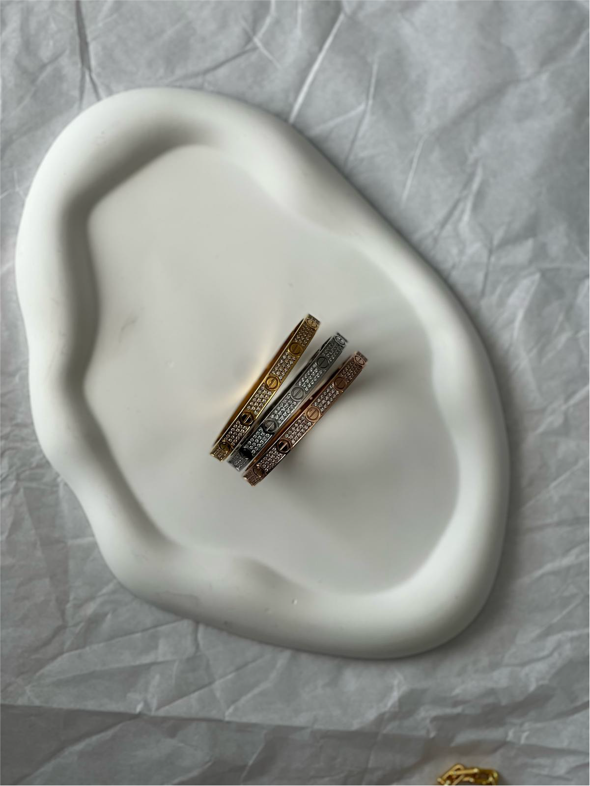 FULL DIAMONDS LOVE BRACELET