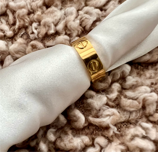 LOVE PLAIN  RING