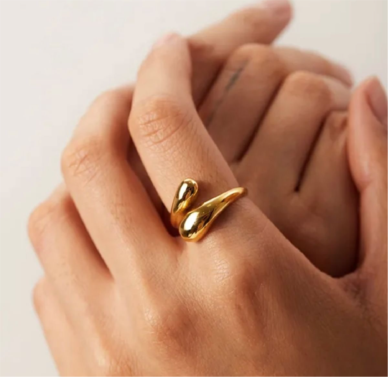 BOTELA GOLD RING (ADJUSTABLE)