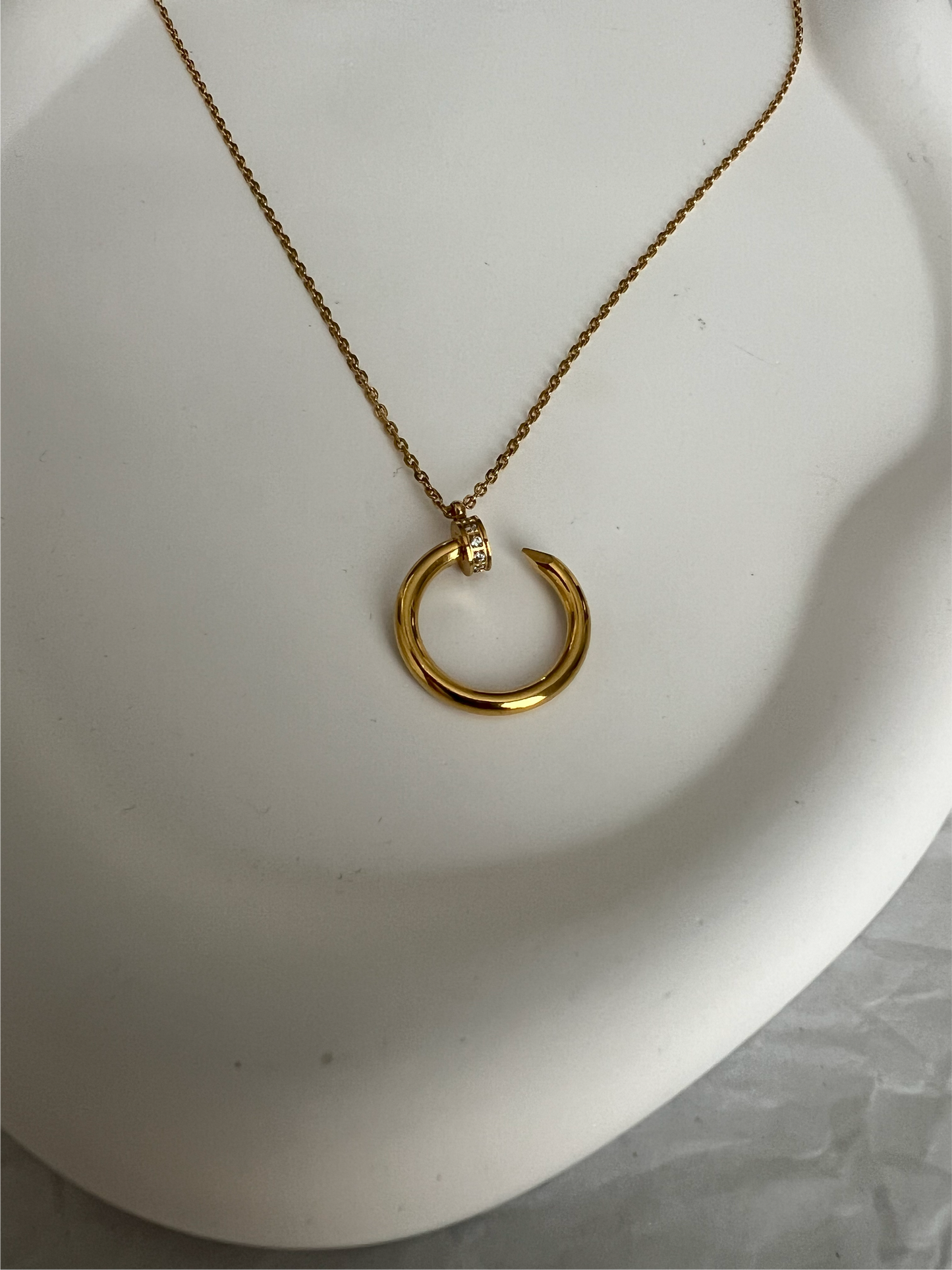 Reversible Nail Necklage