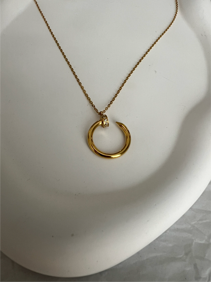 Reversible Nail Necklage