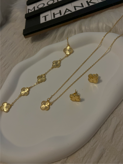 SET 3 GOLD PIECES CLOVER (BRACELET, NECKLAGE AND EARRING)