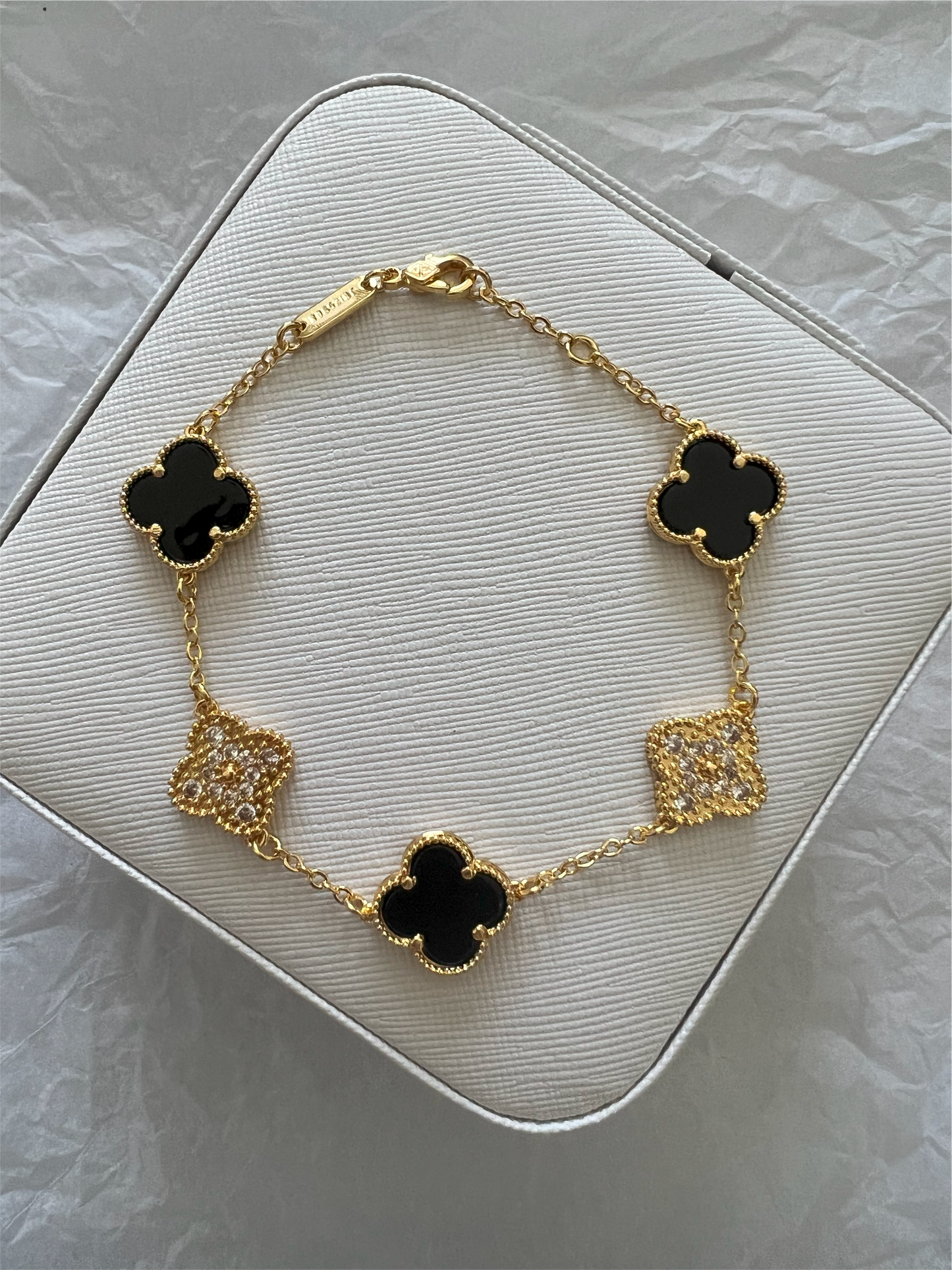 GOLD BLACK WITH STONE CLOVER BRACELET