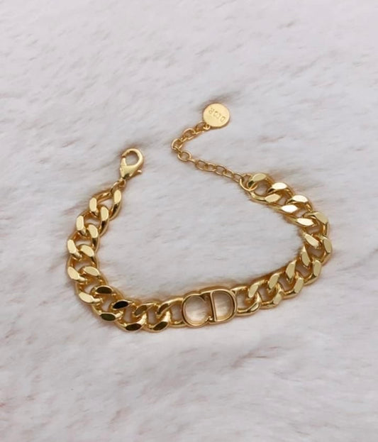I ADORE GOLD BRACELET