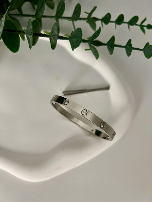 LOVE SILVER PLAIN BRACELET