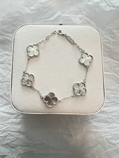 Set silver 2 bracelets (nail + clover)