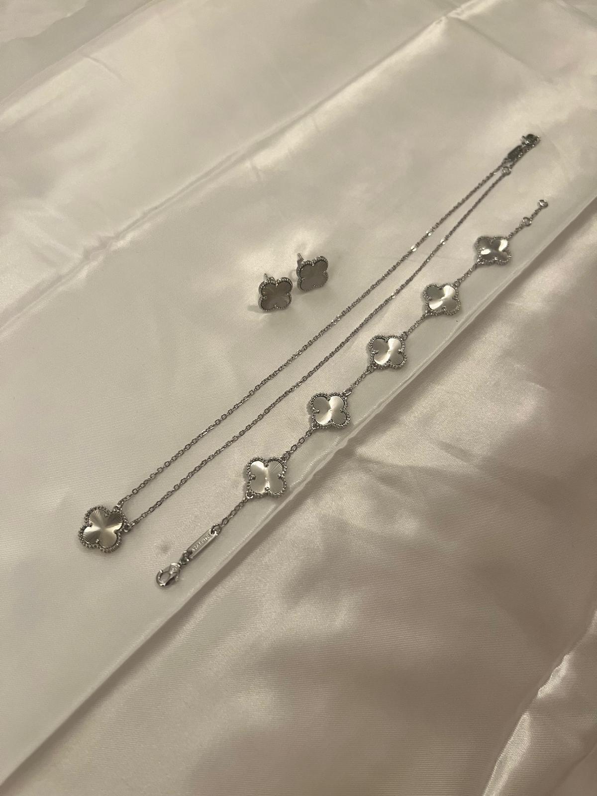 SET 3 SILVER PIECES CLOVER (BRACELET, NECKLAGE AND EARRING)