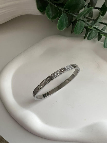 FULL DIAMONDS LOVE BRACELET