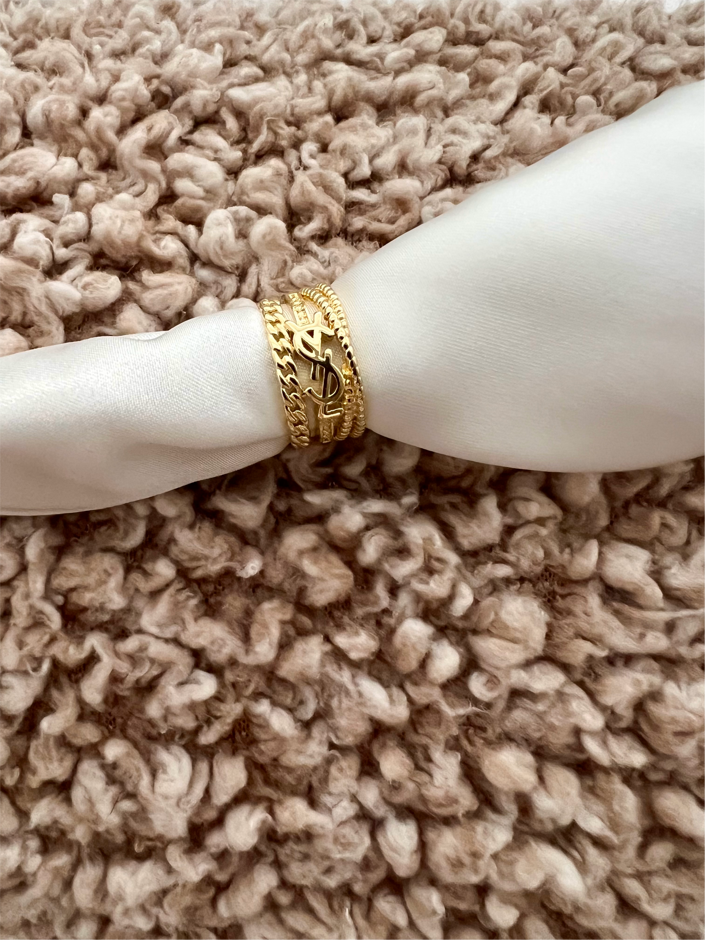 YESSY GOLD RING (ADJUSTABLE)
